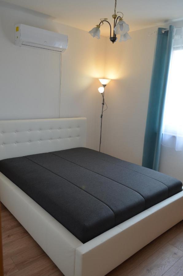 Gázláng Apartman Hajdúszoboszló Esterno foto