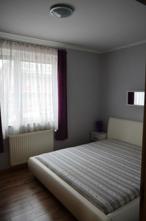 Gázláng Apartman Hajdúszoboszló Esterno foto