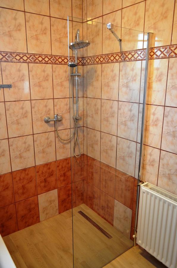 Gázláng Apartman Hajdúszoboszló Esterno foto